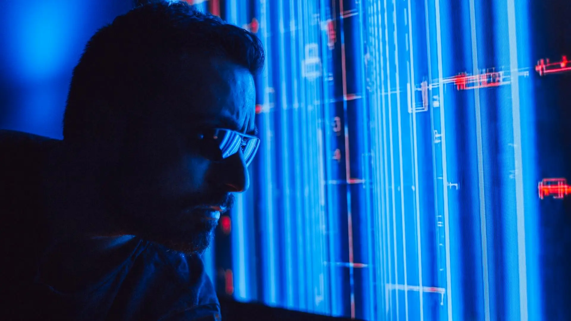 Agentes de IA são o futuro ou apenas hype? Descubra o que realmente são, as diferenças entre multiagentes e como aplicar essa tecnologia sem desperdiçar dinheiro.